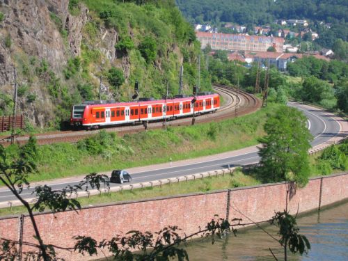 Saarstecke: 425 in Richtung Trier 