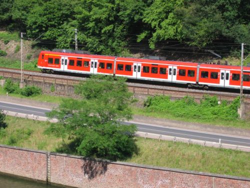 Saarstecke: 425 in Richtung Trier 