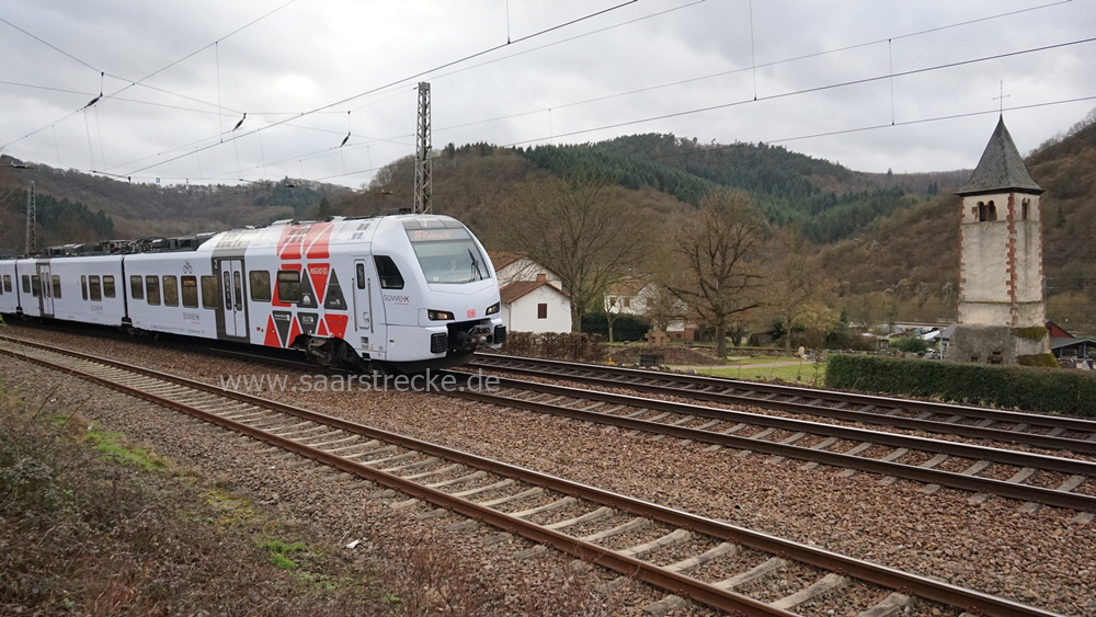 Regionalexpress Swex BR 429 in Richtung Trier